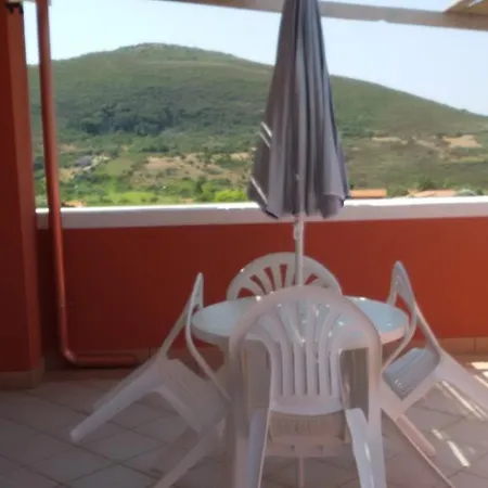 Casa Badde Nuraghe بيت للعطل *